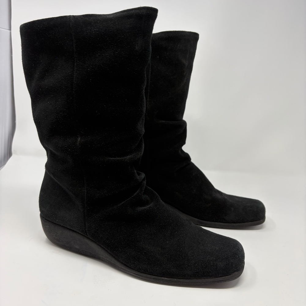 La Canadienne Black Suede Fleece-Lined Mid-Calf 1.5” Wedge‎ Boots 8.5 Canada